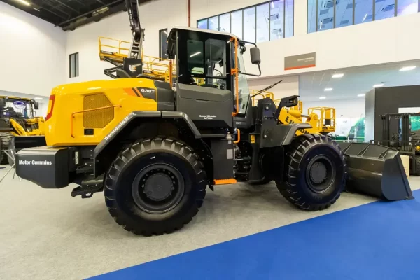 838T